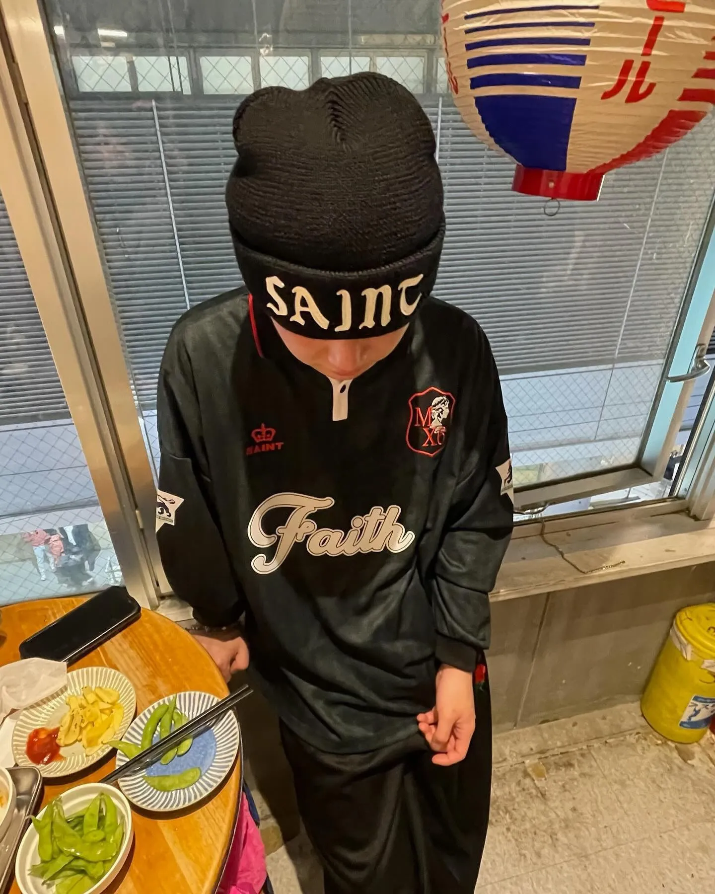 SAINT M×××××× SOCCER SHIRT 'FAITH'/BLK FAITH Football Long Sleeve Black S-XL This design has a lot of craftsmanship Digital fabric printing/front positioning printing laser cutting Offset printing + flocking printing + embossing Imported Behringer machine embroidery Flat machine collar + cuffs Genuine consistent main mark/wash mark/cherub mark
